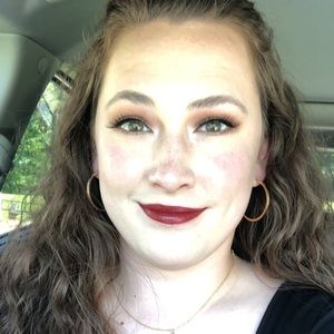 Meet your Posher, Casey